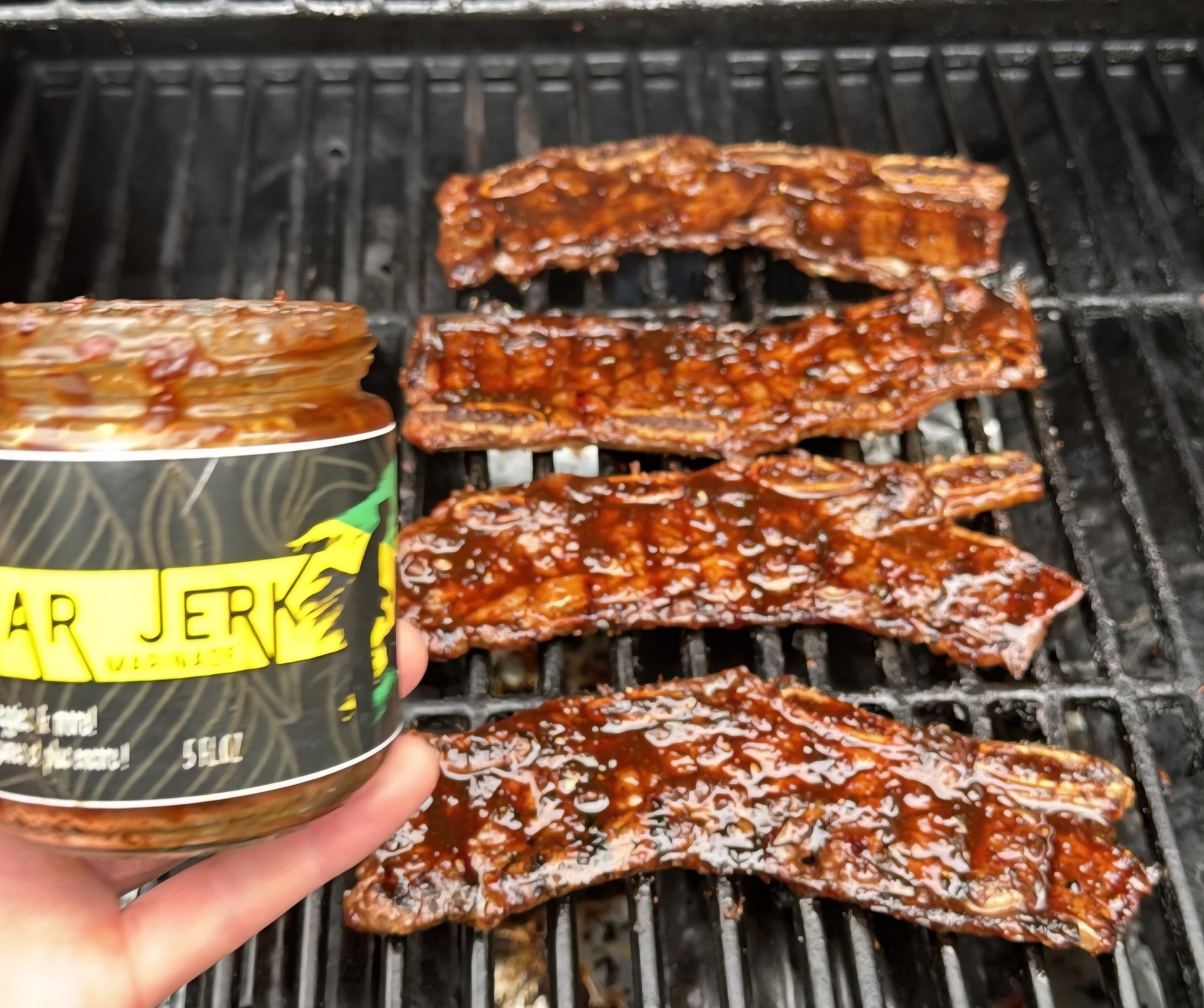 Master the Grill: Brush generously onto ribs, chicken, or shrimp. 🍖🍗🍤 The brown sugar creates a legendary caramelized crust while the jerk spices penetrate deep into the meat.

Deep-Flavour Marinades: Let pork, beef, or tofu soak in the blend before cooking to infuse every bite with a complex, tropical warmth. 🥩

The Ultimate Dip: Elevate your fries, nuggets, or roasted plantains with a side of this deliciously thick and sticky sauce. 🍟 nuggets

Everyday Island Flair:
